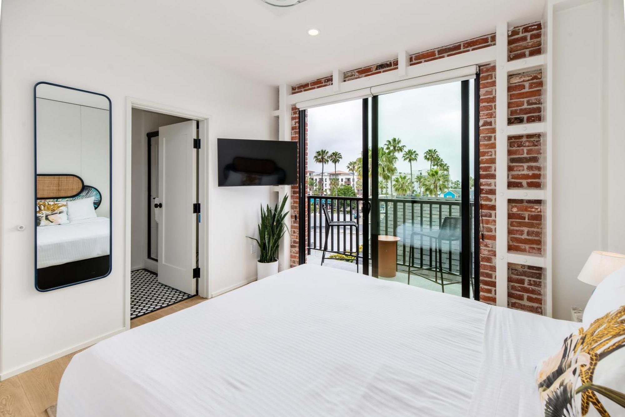 The Brick Boutique 3* Oceanside