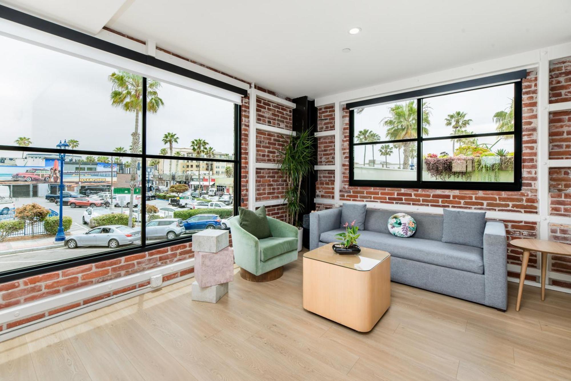 The Brick Boutique 3* Oceanside